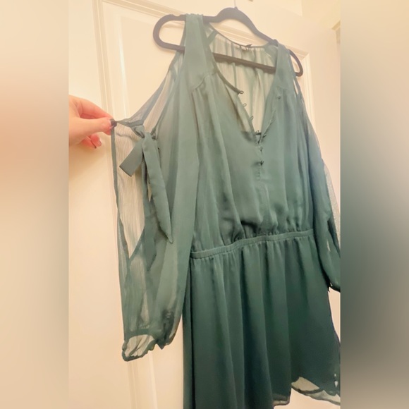 Express dress - Picture 7 of 9